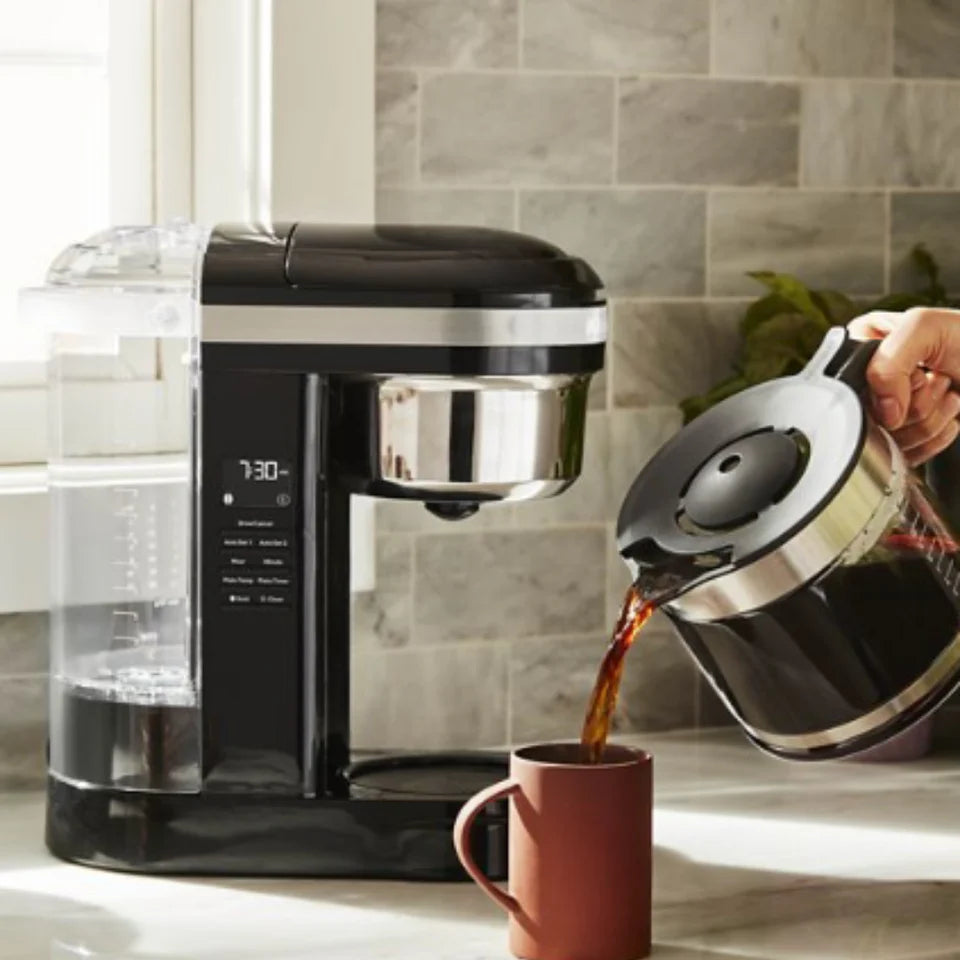 KitchenAid | 12-cup filter coffee maker and programmable hotplate